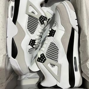 Jordan 4 casual all-match basketball shoes small white cement